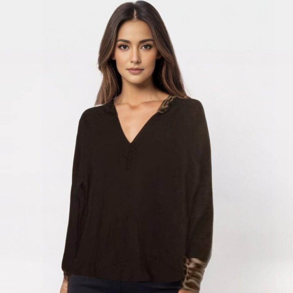 Bellamie Size M Hooded black top with leopard detailing kangaroo pockets